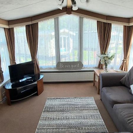 A Fashionable Caravan In A Peaceful Seaside Town Sandown Dış mekan fotoğraf